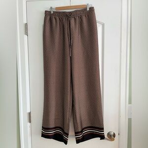 Stylish Patterned Wide-Leg Pants